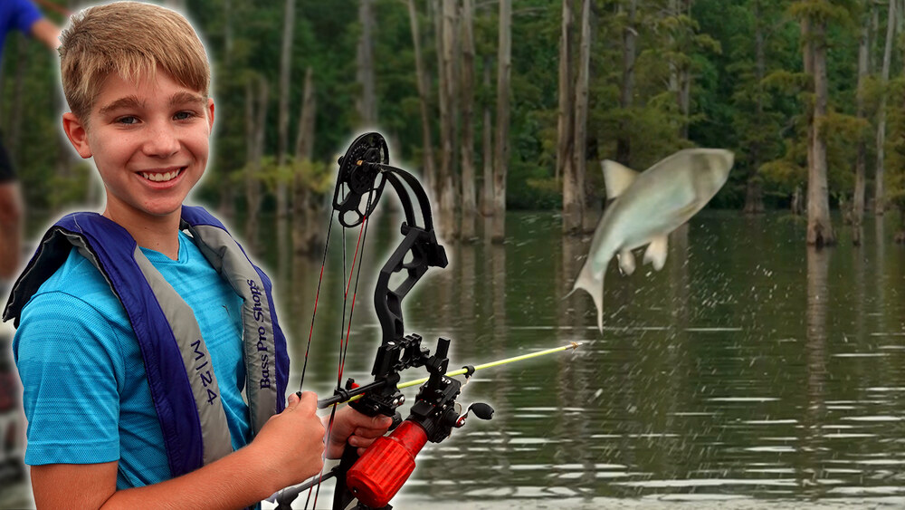 K5160 - Into Bowfishing - Fish That Fly - The Indiana Silver Carp